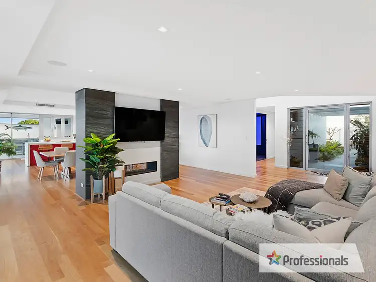 Seventh view of Homely house listing, 17 Waterline View, Geographe WA 6280