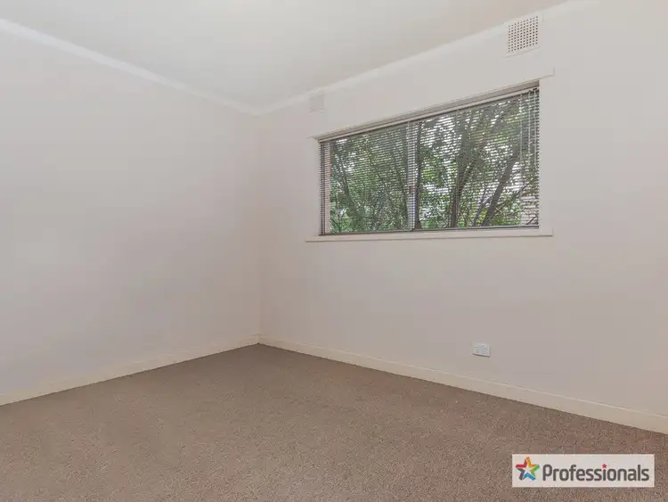 Seventh view of Homely house listing, 9/4 Canham Way, Orelia WA 6167