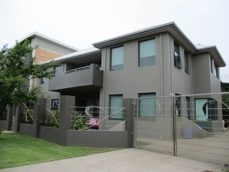 21A Marlston Drive