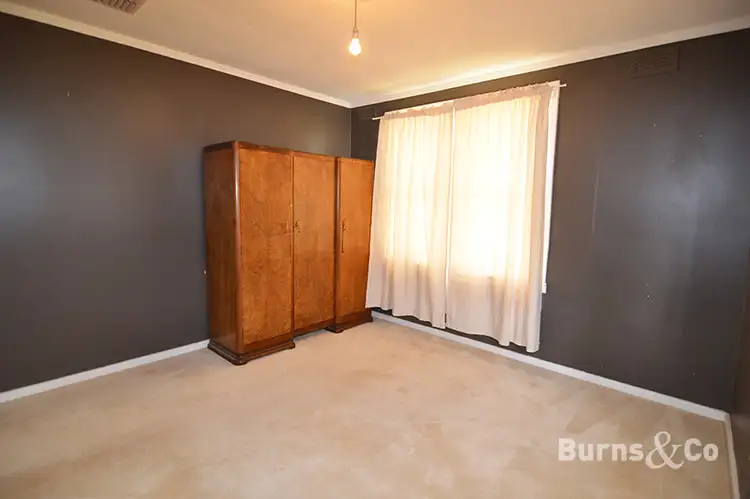 Fifth view of Homely house listing, 10 Chislett Crescent, Merbein VIC 3505