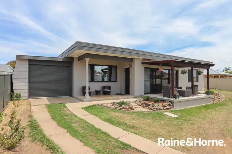 32 Vittoria Street, West Bathurst NSW 2795