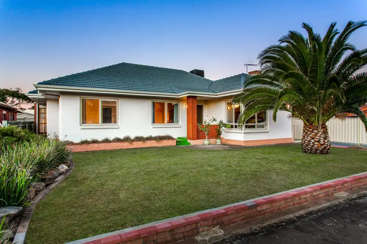 11 Wigley Street, Largs Bay SA 5016