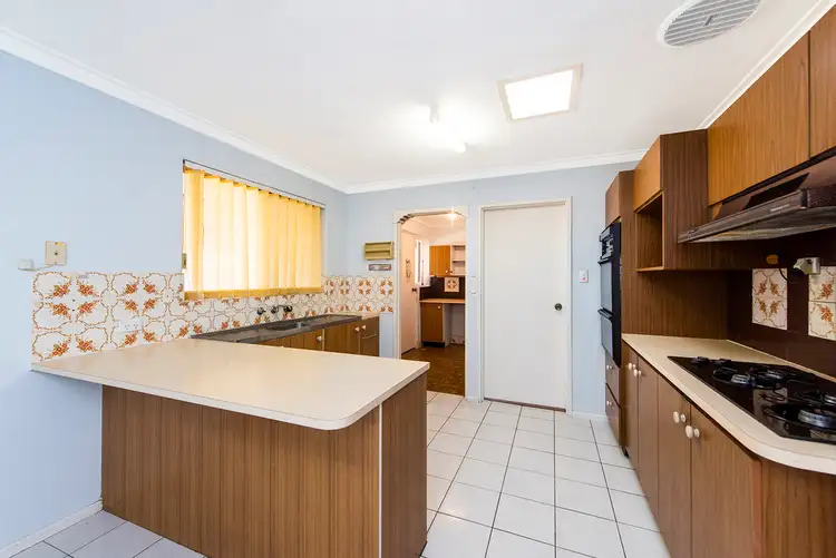 Sixth view of Homely house listing, 72 BEACONSFIELD AVENUE, Midvale WA 6056