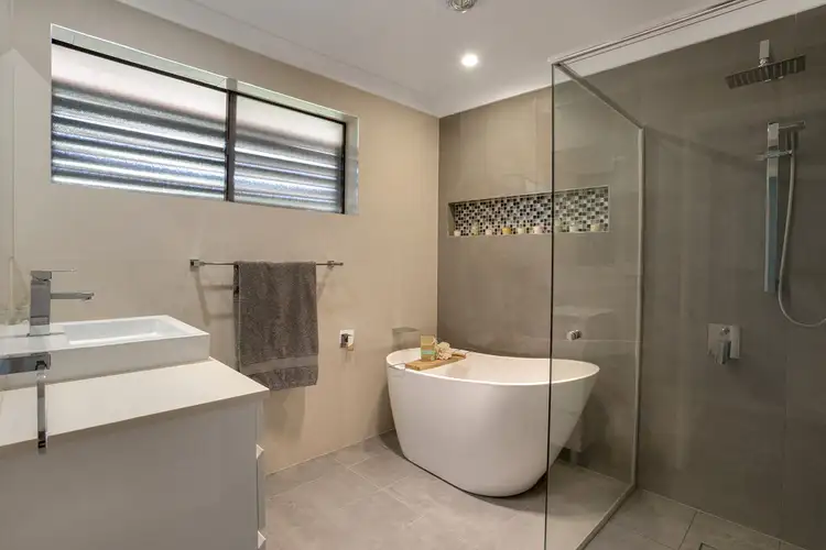 Sixth view of Homely house listing, 8 Malawa Place, Bradbury NSW 2560