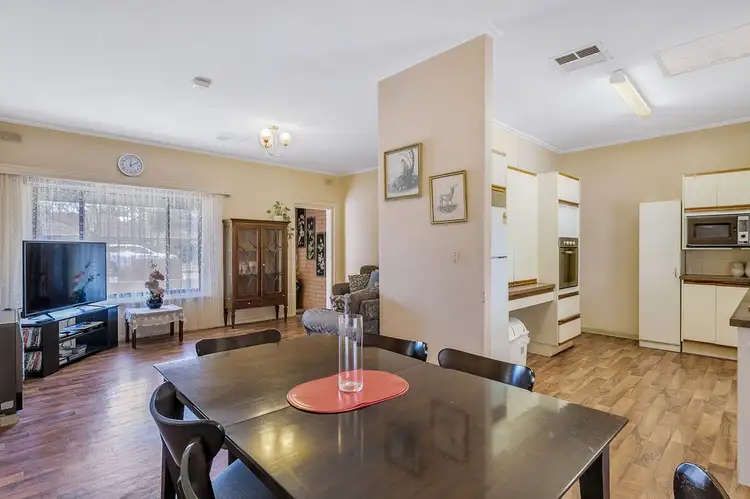 1 Tilley Court, Marion SA 5043