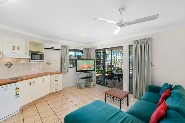 2/40 Esplanade, Tin Can Bay QLD 4580