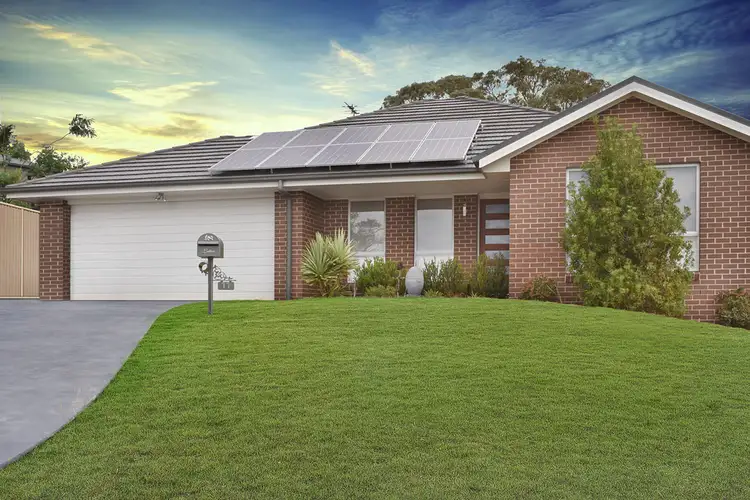 11 Henry Place, Young NSW 2594