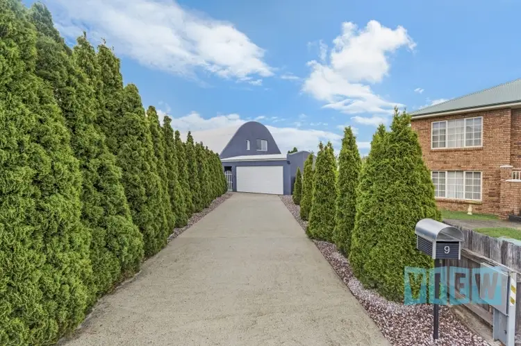 9 Van Gogh Crt, Newnham TAS 7248