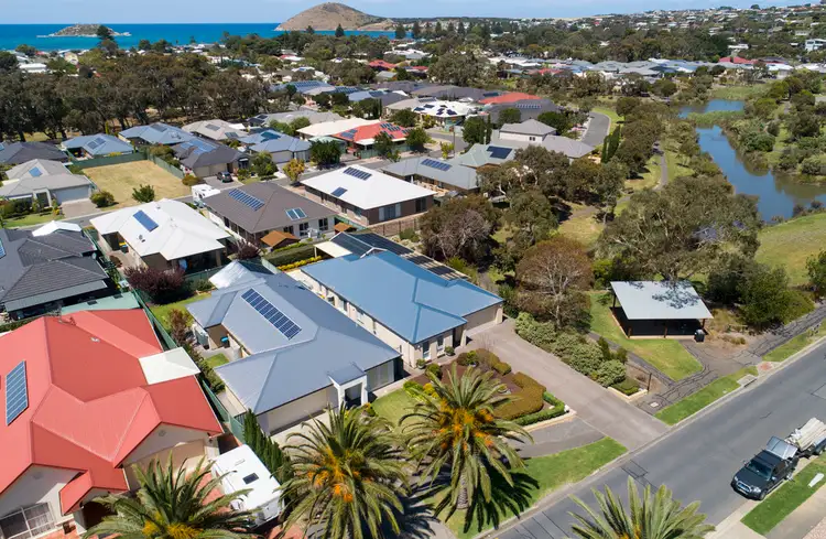 109 Matthew Flinders Drive, Encounter Bay SA 5211