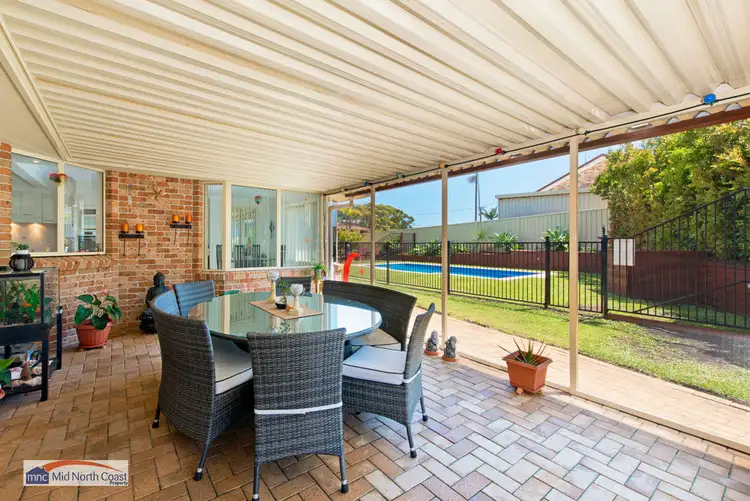 Fifth view of Homely house listing, 4 Monica Place, Lake Cathie NSW 2445