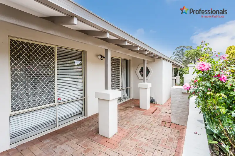 Main view of Homely house listing, 8 Prescott Drive, Gosnells WA 6110