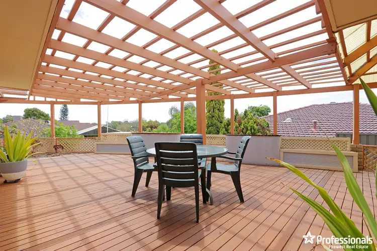 35 Merrifield Circle, Leeming WA 6149