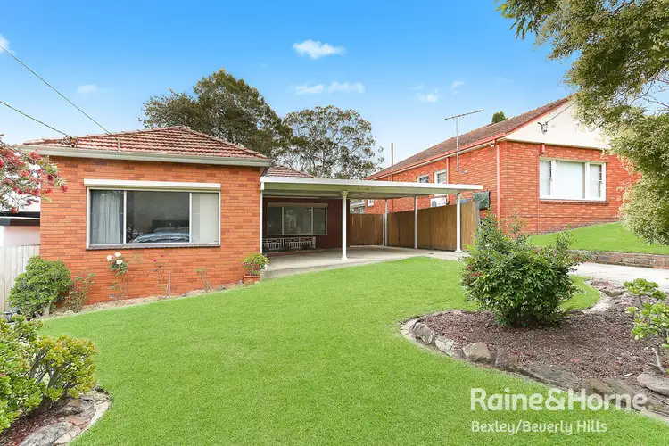 7 Roseview Ave, Roselands NSW 2196