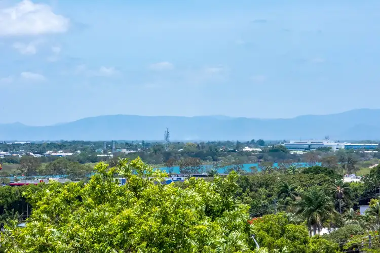 Sixth view of Homely house listing, 5 City View Court, Mount Pleasant QLD 4740