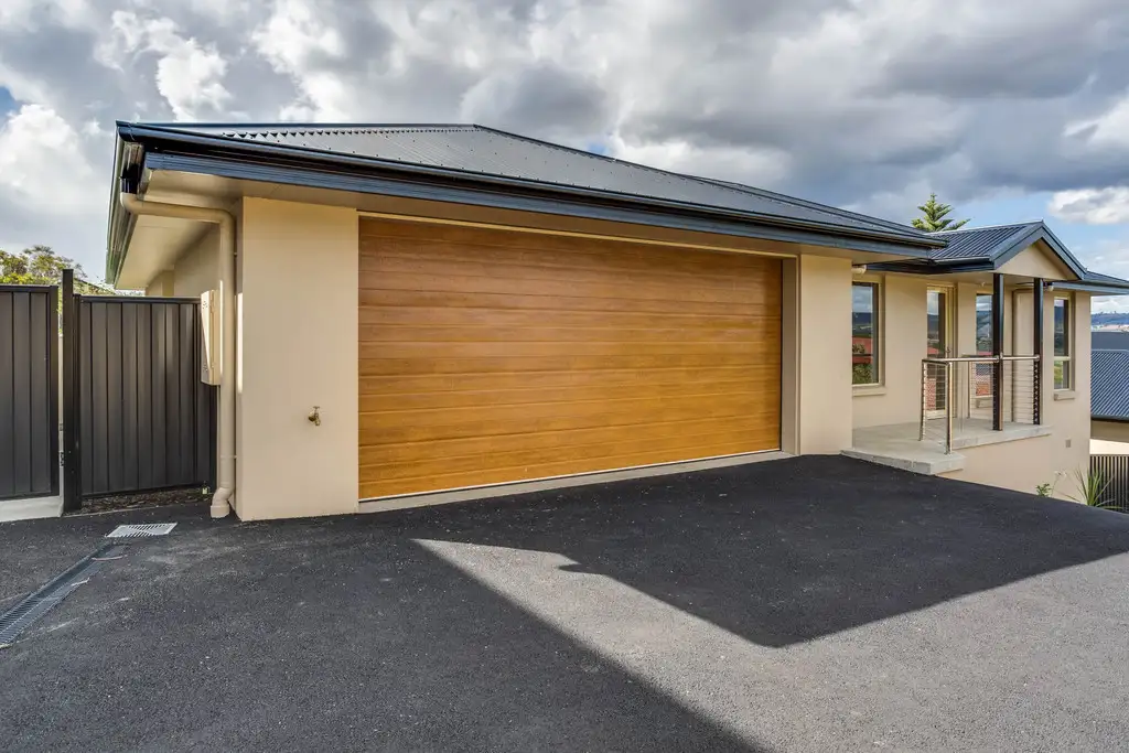 Main view of Homely unit listing, 2/387 West Tamar Road, Riverside TAS 7250