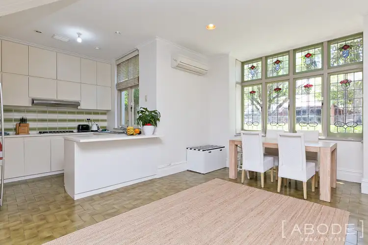 94 Heytesbury Road