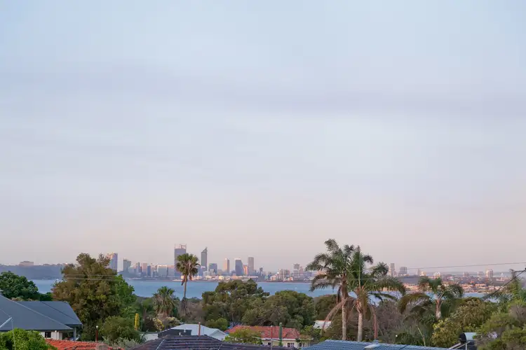 1 Williams Court, Melville WA 6156