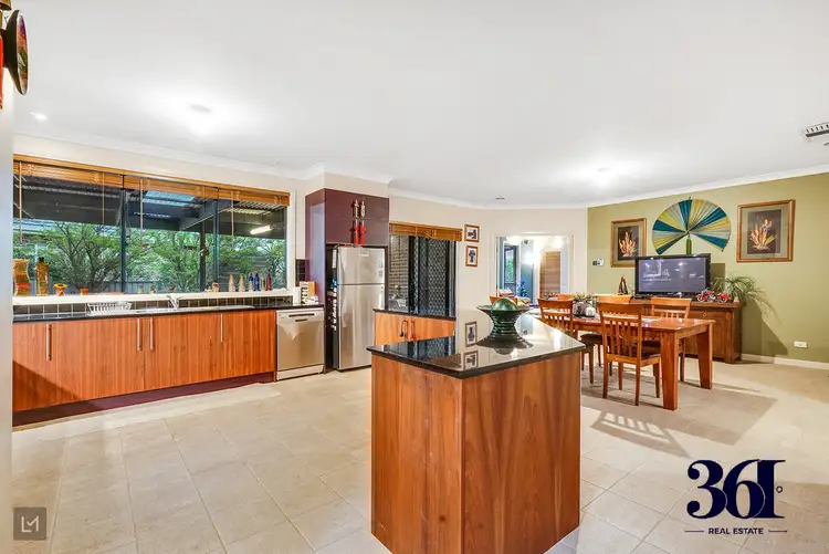 Sixth view of Homely house listing, 20 BENSHAW COURT, Hillside VIC 3037