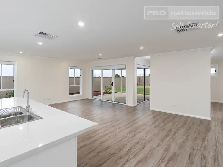 Sixth view of Homely house listing, 8 Lovell Place, Lloyd NSW 2650
