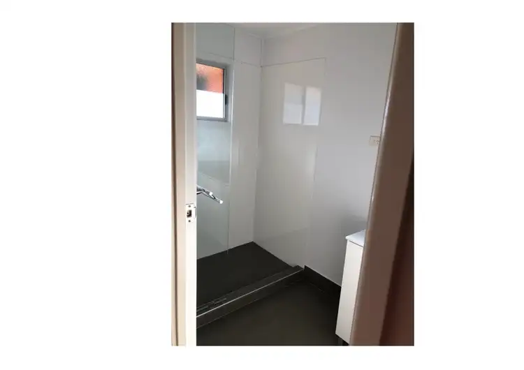 Fifth view of Homely semi-detached listing, 5 Graham Court, Mount Pleasant QLD 4740