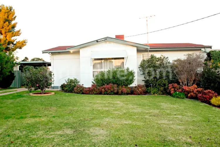 11 Curtin Street, Griffith NSW 2680