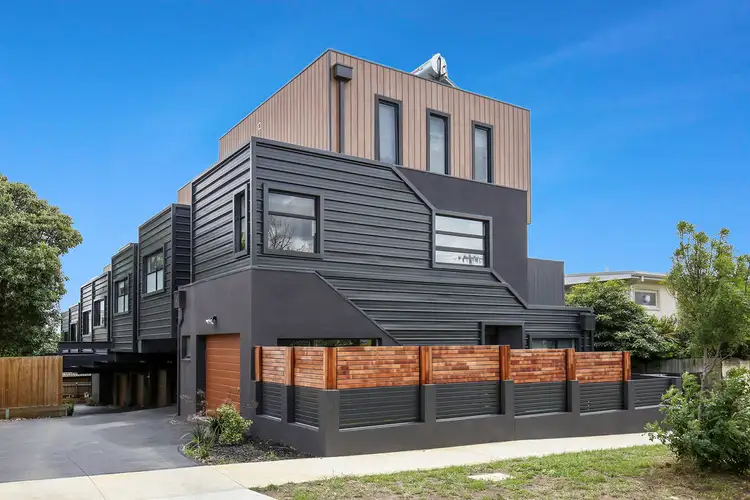 2/15 Bent Street, Brunswick West VIC 3055