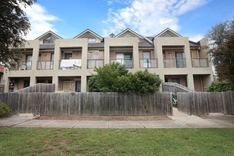 11/24-26 Markey St, Guildford NSW 2161