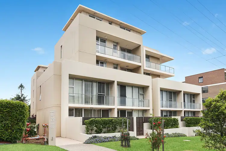 Third view of Homely apartment listing, 10/18 New Dapto Road, Wollongong NSW 2500
