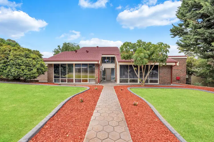 27 Klippel Avenue, Trott Park SA 5158
