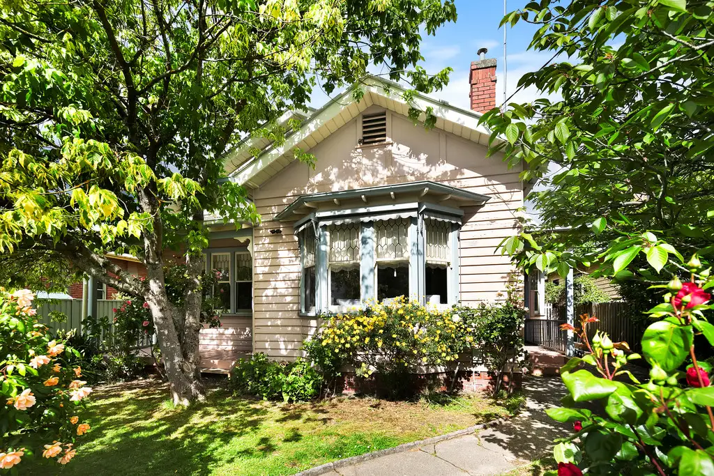 Main view of Homely house listing, 818 Armstrong Street North, Soldiers Hill VIC 3350