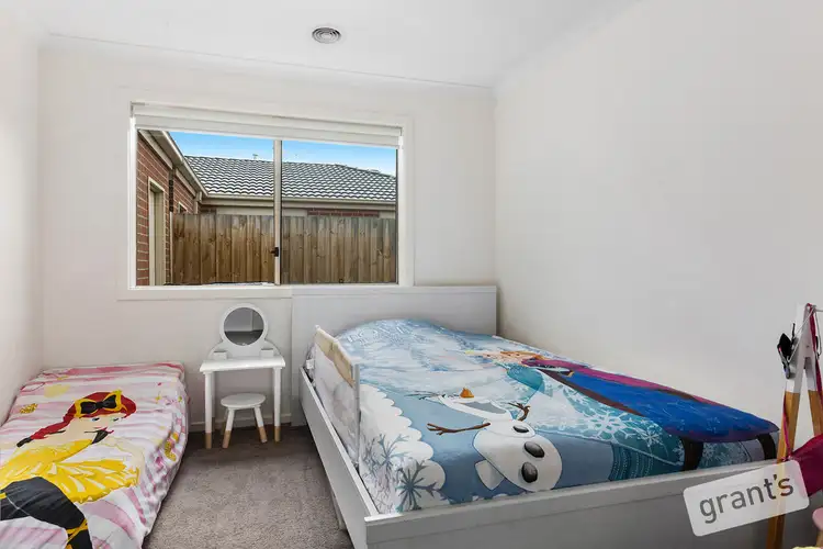 Sixth view of Homely unit listing, 2 Trinidad Walk, Pakenham VIC 3810