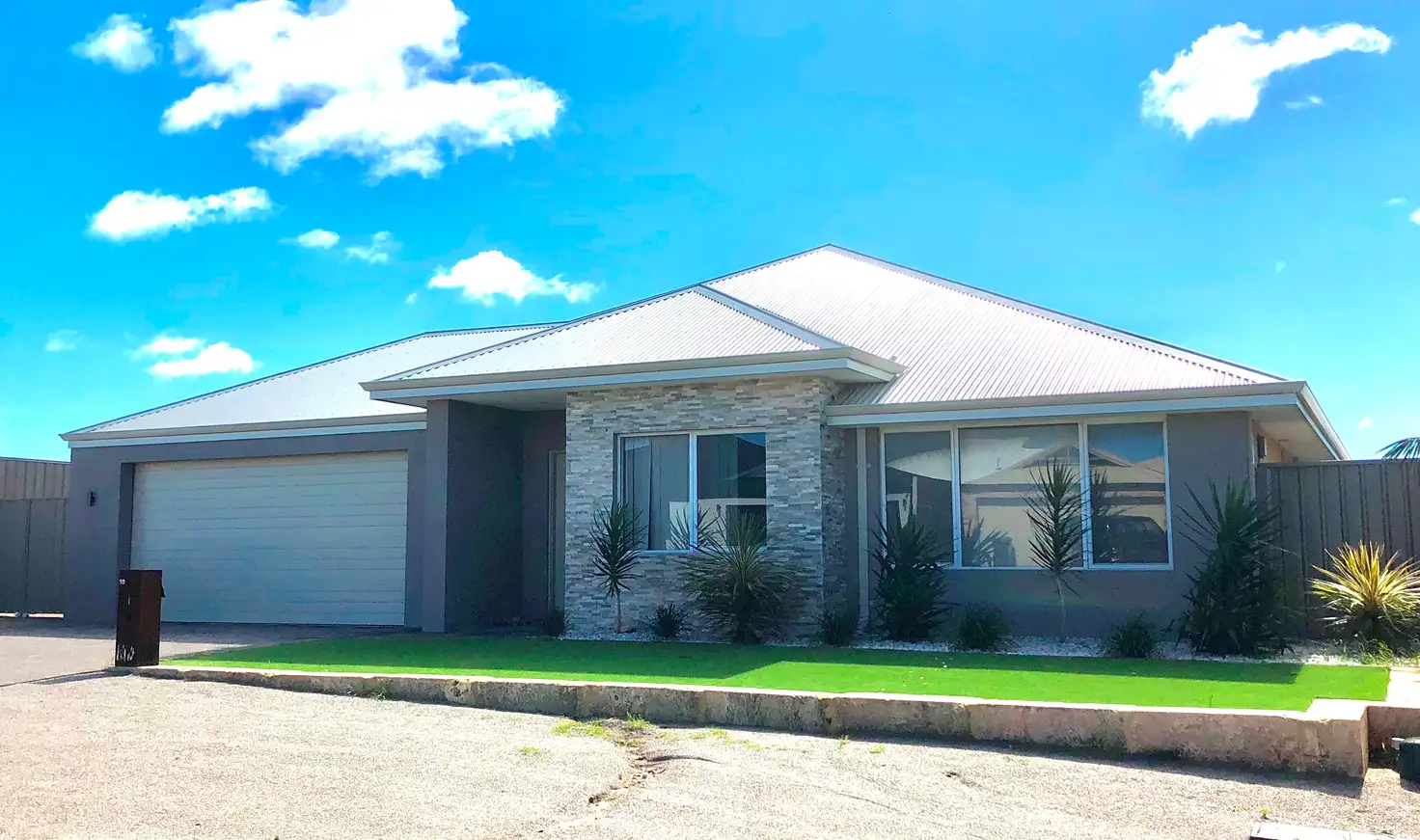 Main view of Homely house listing, 10 Silvery Wave Vista, Wandina WA 6530