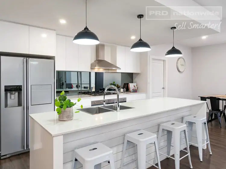 Second view of Homely house listing, 7 Warrock Place, Wagga Wagga NSW 2650