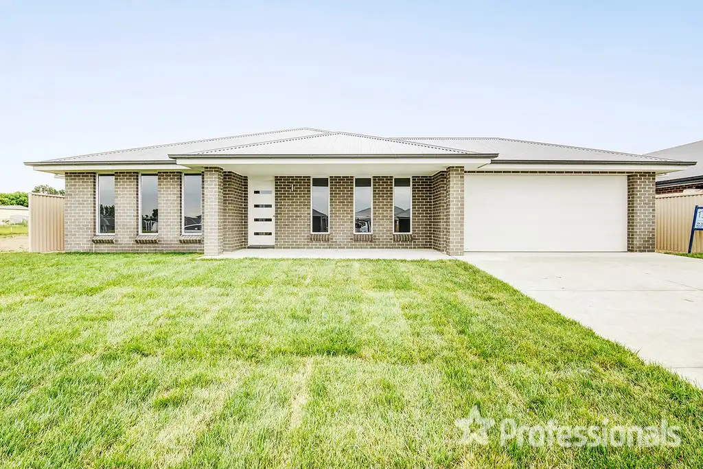 Main view of Homely house listing, 13 Darling Street, Eglinton NSW 2795