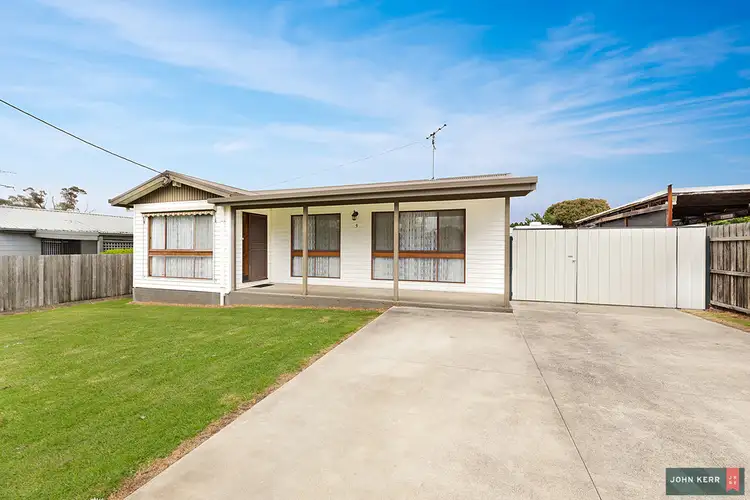 3 Western Avenue, Newborough VIC 3825