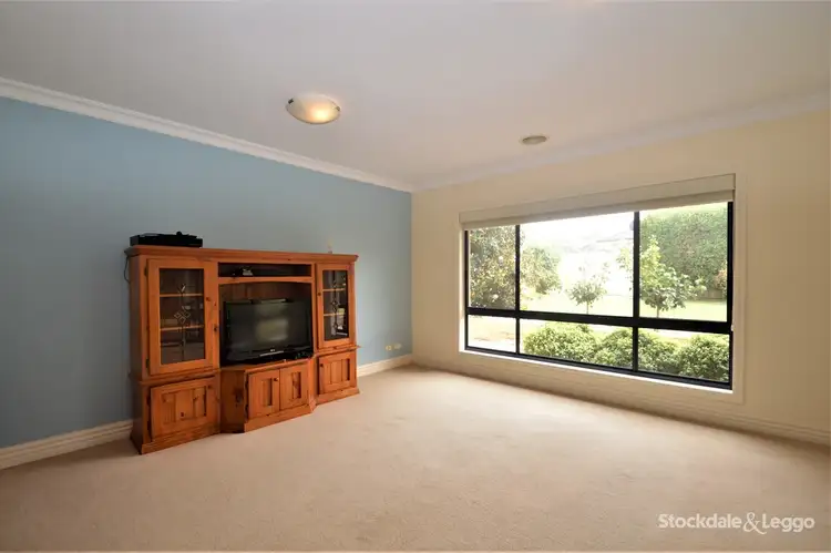 Fifth view of Homely house listing, 5 Chick Close, Wangaratta VIC 3677