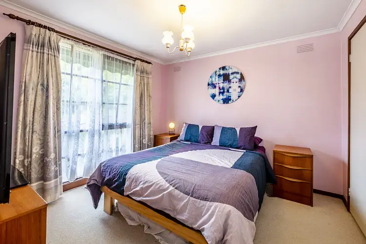 Fifth view of Homely house listing, 15 Phillip Court, Cranbourne North VIC 3977