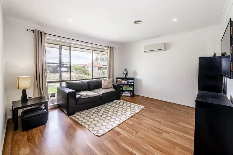 Fifth view of Homely house listing, 2 Knowing Close, Cranbourne West VIC 3977