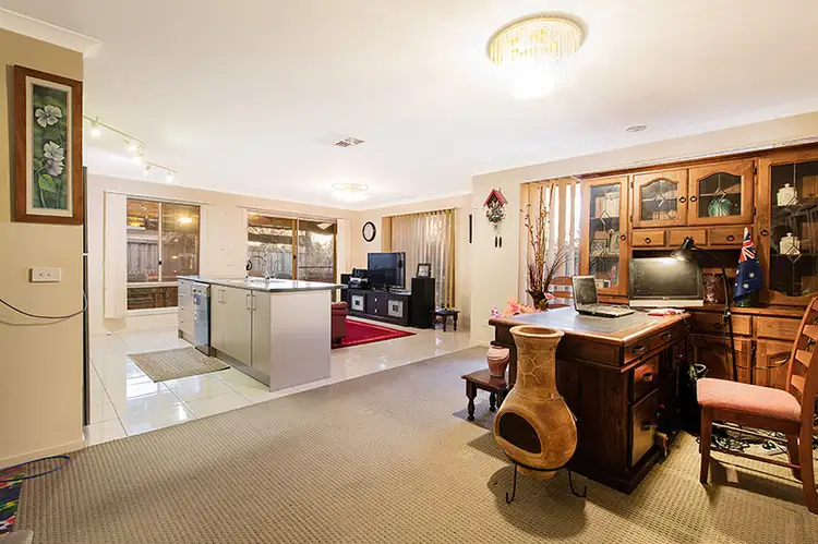 2 Tiarne Crescent, Hampton Park VIC 3976