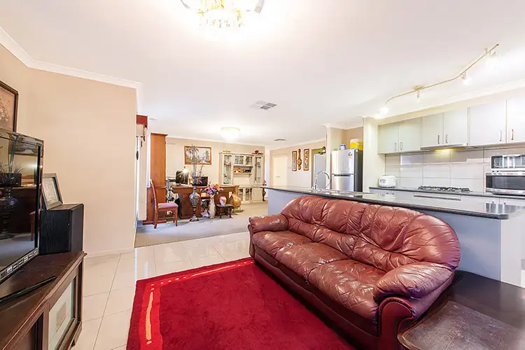 Fifth view of Homely house listing, 2 Tiarne Crescent, Hampton Park VIC 3976