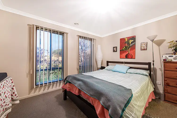 Sixth view of Homely house listing, 2 Tiarne Crescent, Hampton Park VIC 3976