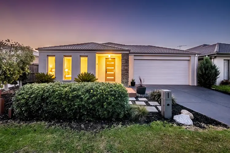 4 Watt Place, Lyndhurst VIC 3975