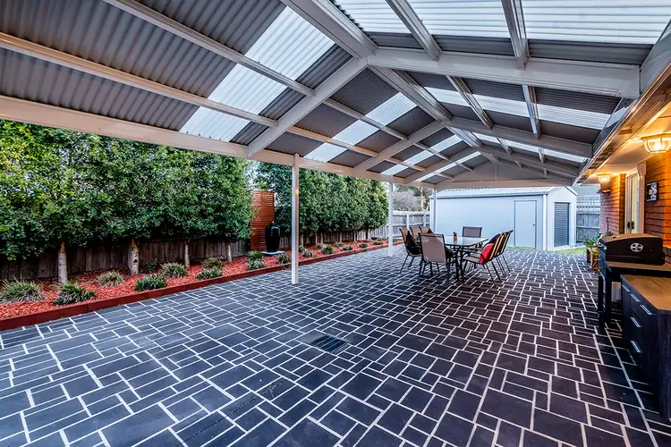 4 Shadi Court, Cranbourne West VIC 3977