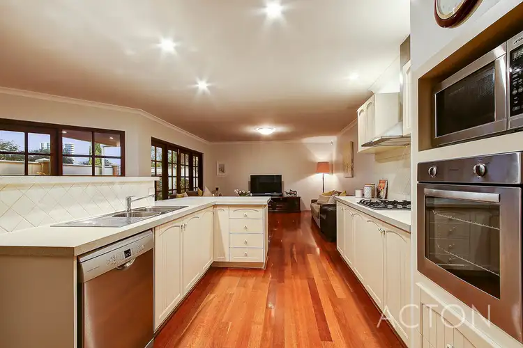 28 Ullapool Road, Mount Pleasant WA 6153