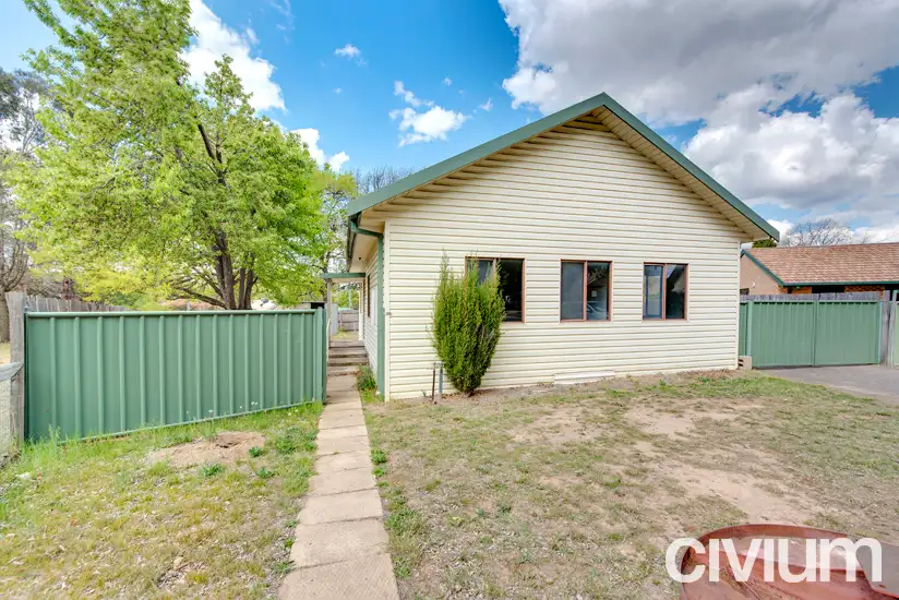 Main view of Homely house listing, 10 Binya Place, Narrabundah ACT 2604