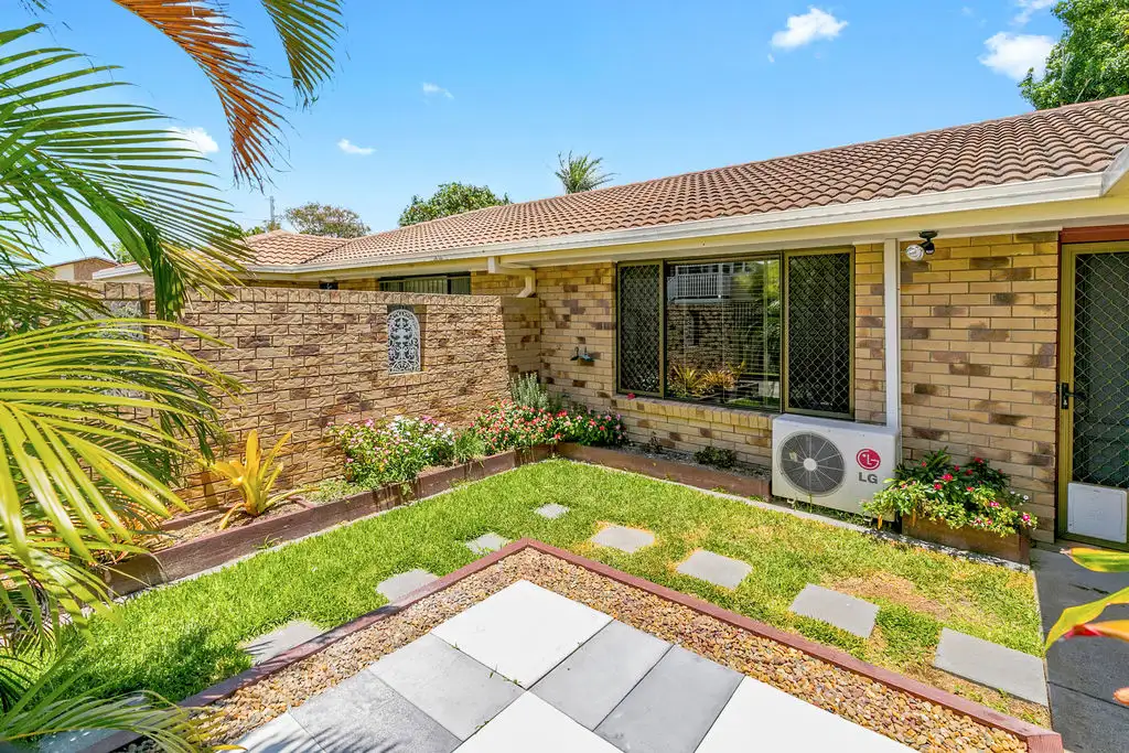 Main view of Homely villa listing, 2/35 Besham Parade, Wynnum QLD 4178
