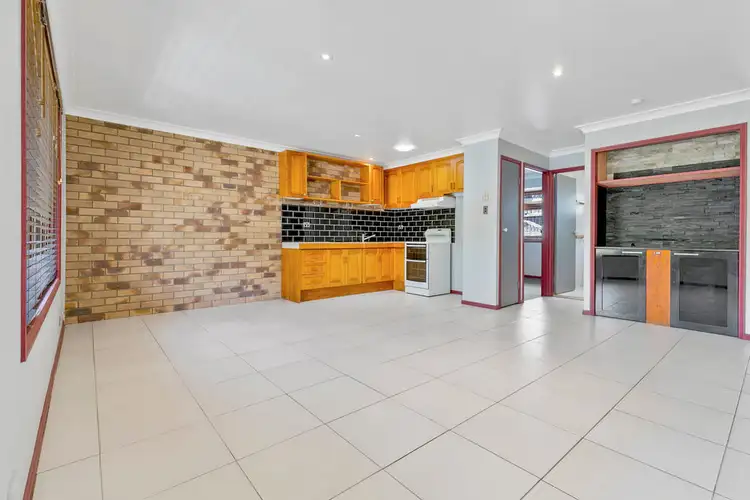 Fourth view of Homely villa listing, 2/35 Besham Parade, Wynnum QLD 4178