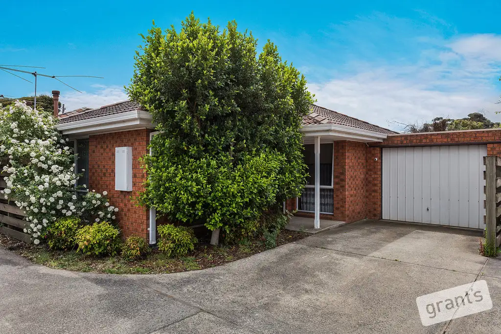 Main view of Homely unit listing, 3/8 Lyall Street, Cranbourne VIC 3977