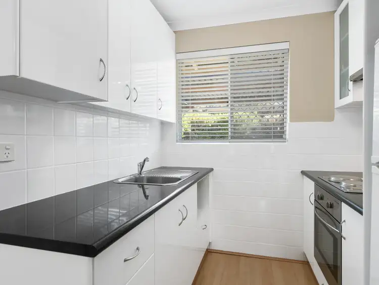 Sixth view of Homely unit listing, 5/24 Hastings Street, Scarborough WA 6019