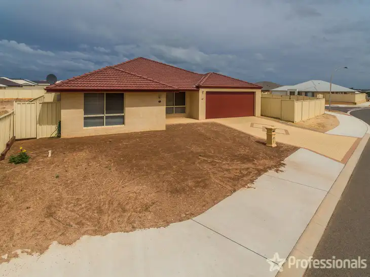1 Waterwitch Outlook, Wandina WA 6530